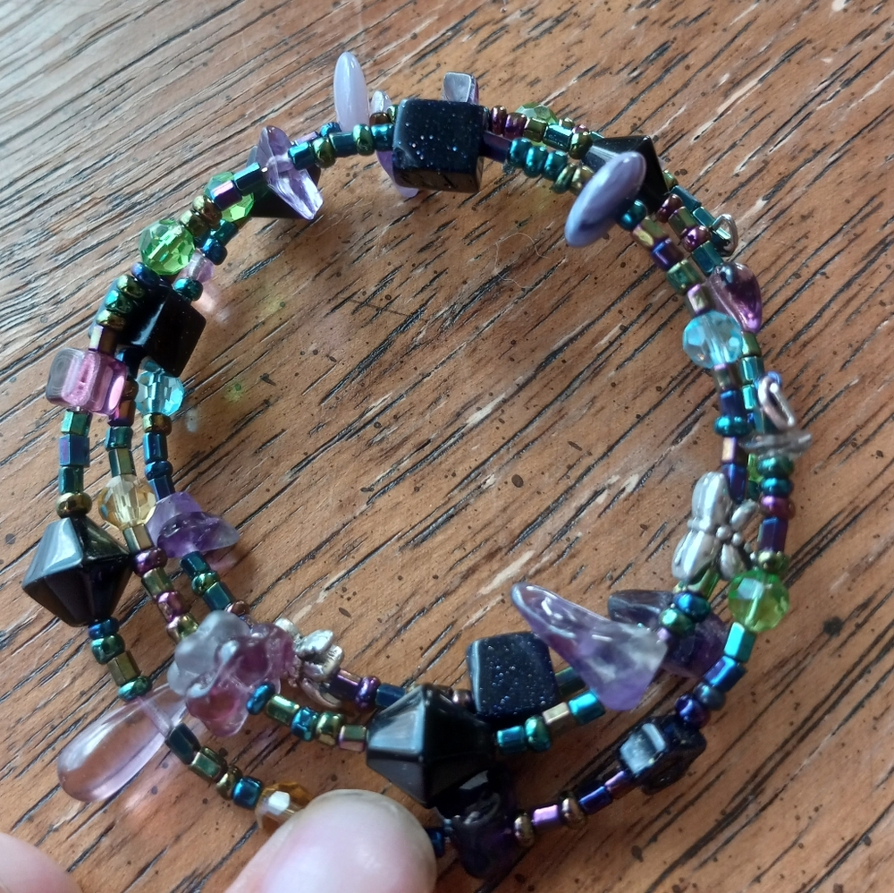 Handmade Memory Wire Bracelett!!!! - Picture 3 of 5